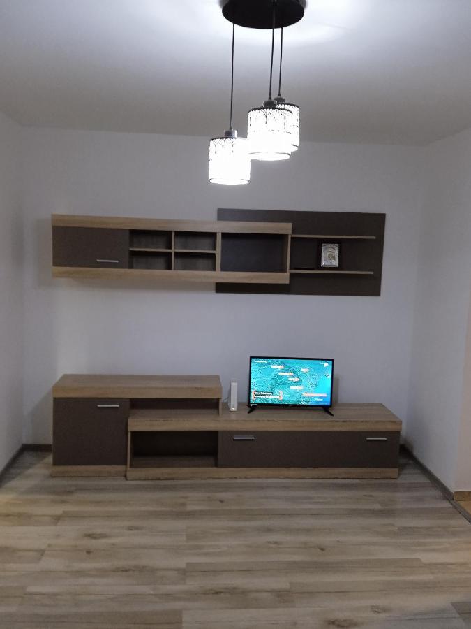 4 Rooms Apartment Tulcea Exteriör bild